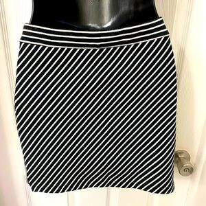 Rag & Bone Women's MOD Mini Skirt Black/White SZ XS Grunge Edgy Style 80s Rock